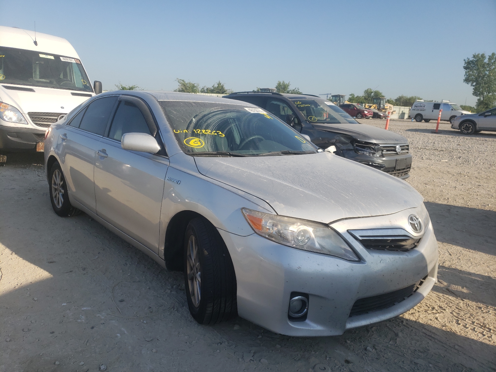 2011 TOYOTA CAMRY