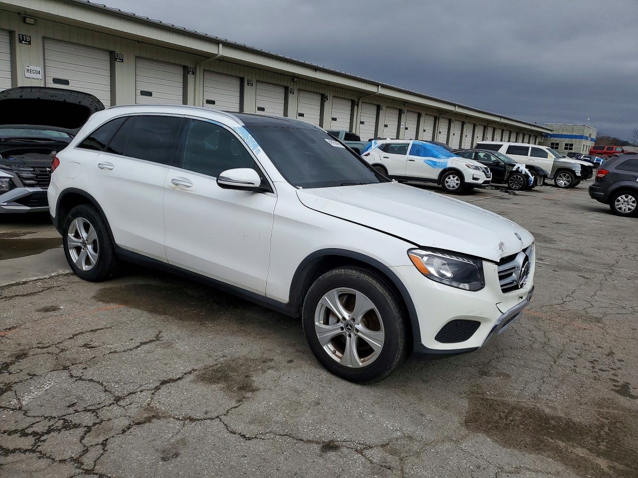 2017 MERCEDES-BENZ GLC 300 4MATIC photo 7