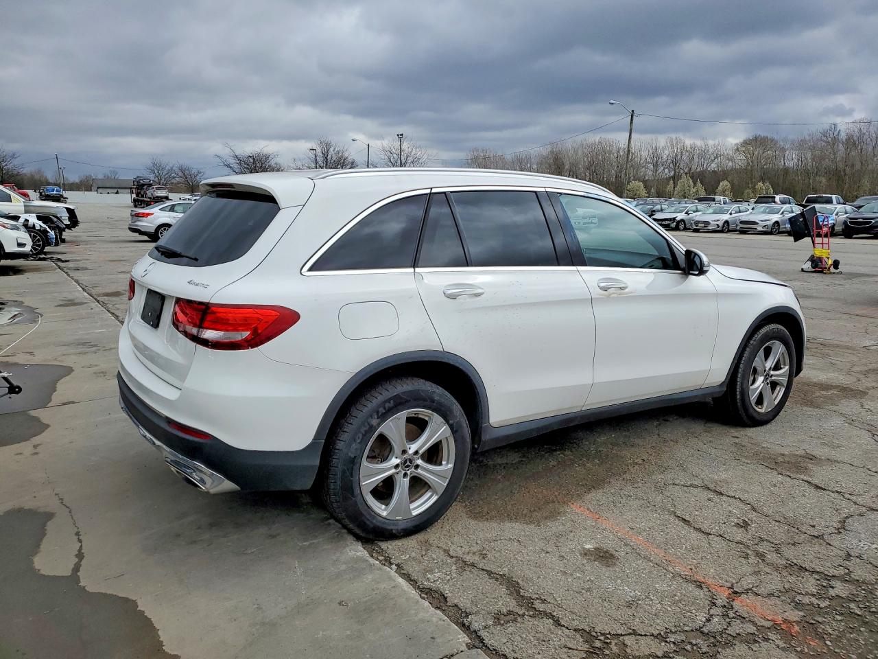 2017 MERCEDES-BENZ GLC 300 4MATIC photo 5