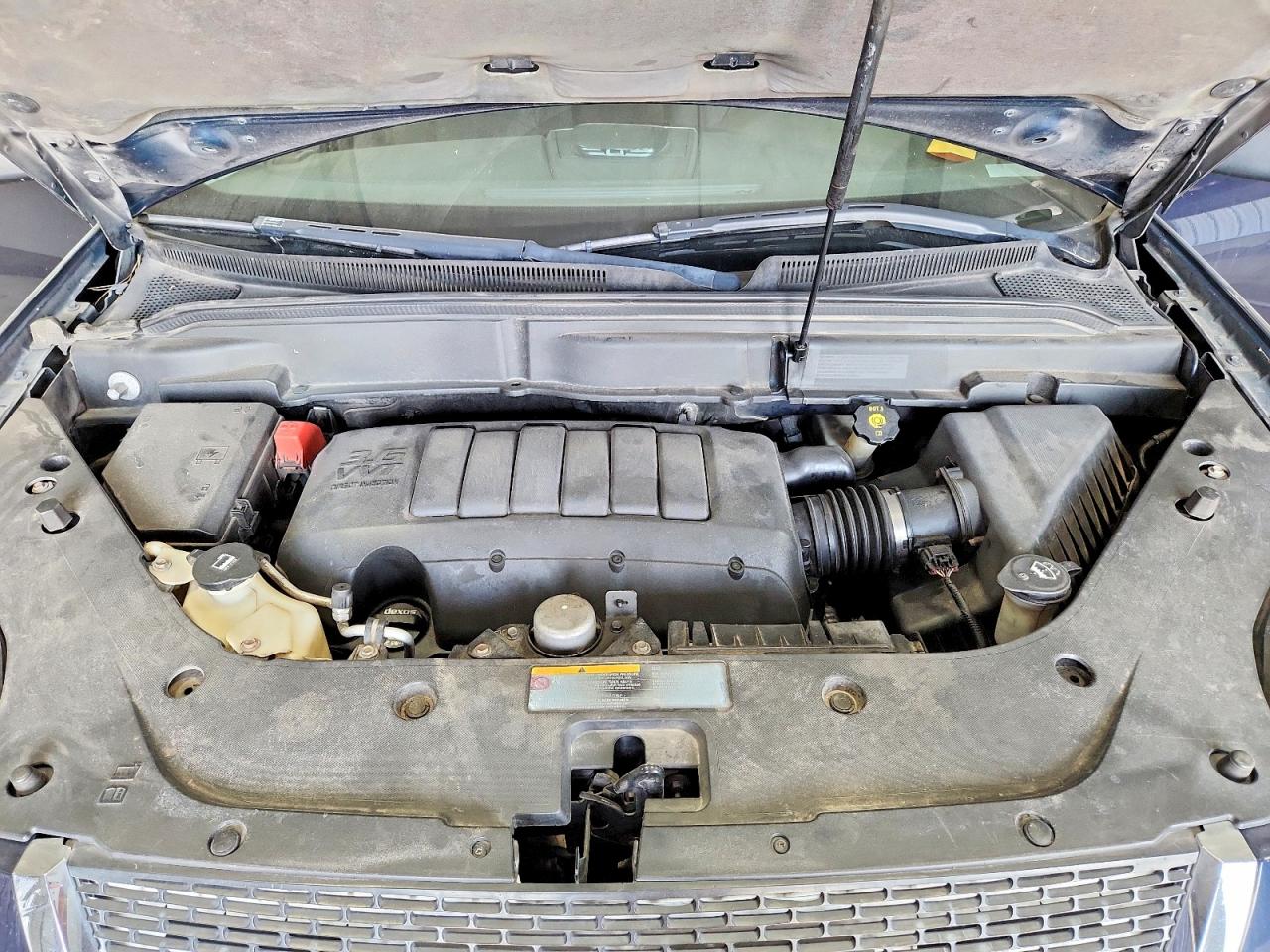 2011 GMC ACADIA SLE photo 12