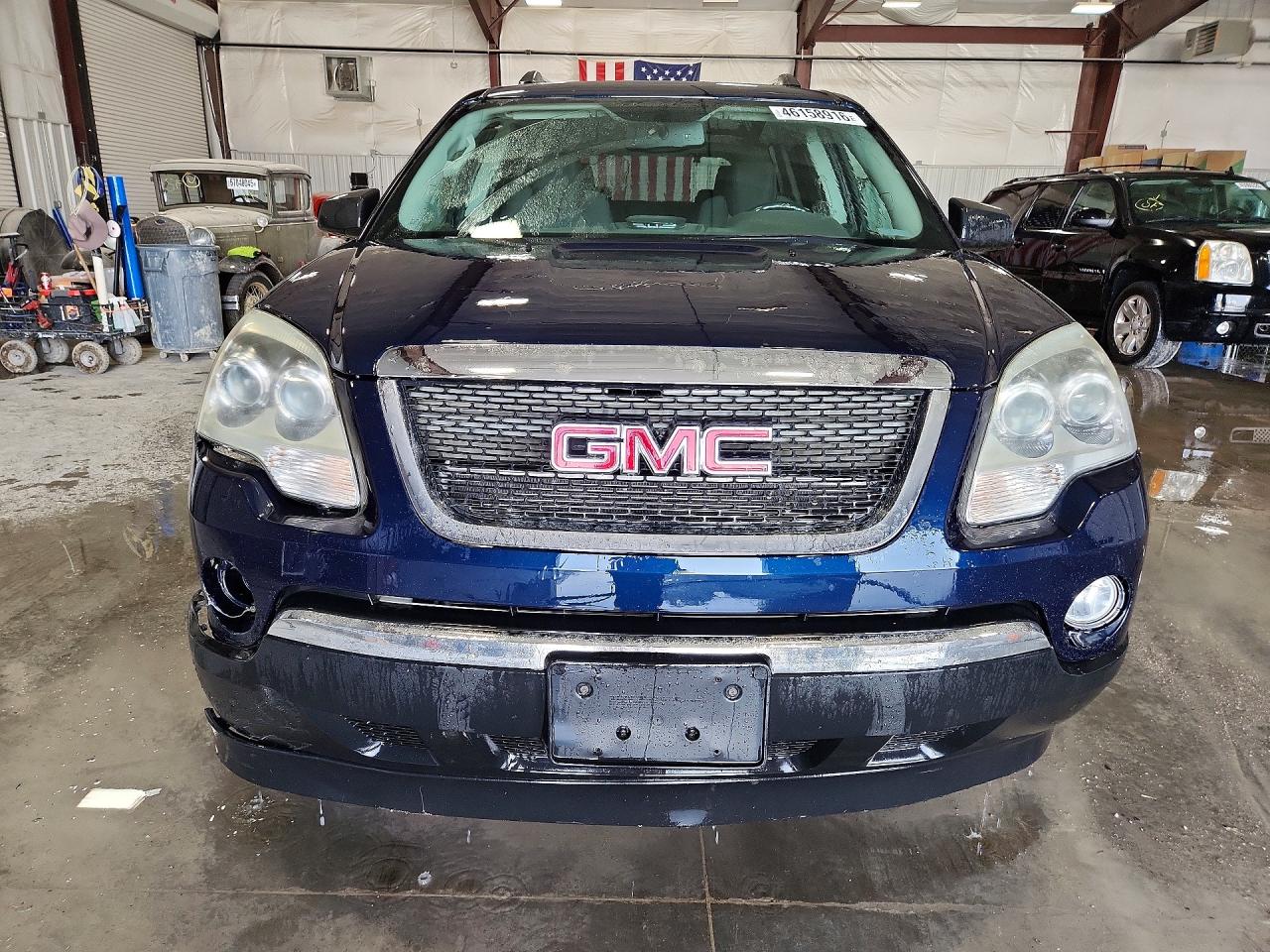 2011 GMC ACADIA SLE photo 5