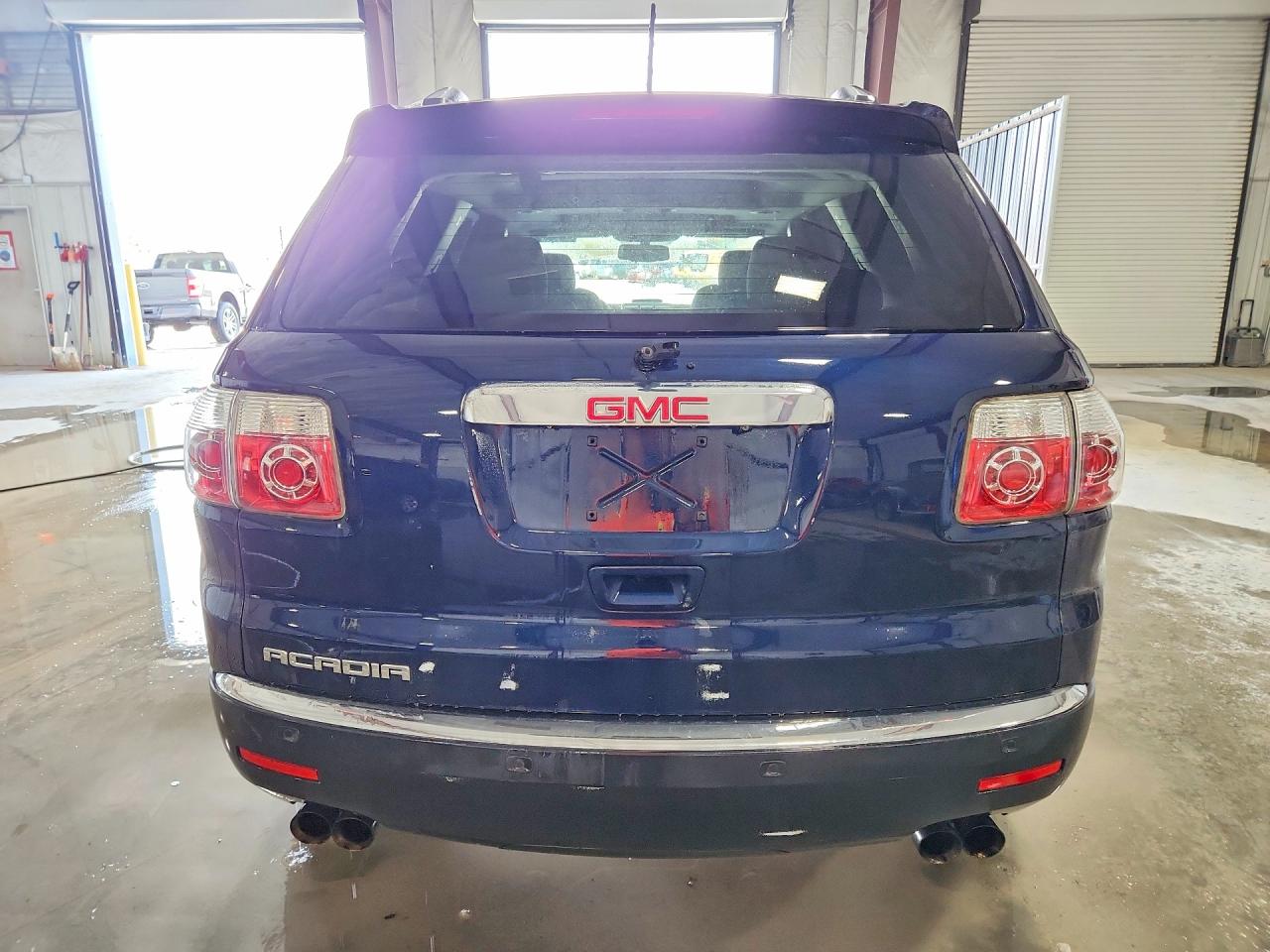 2011 GMC ACADIA SLE photo 6