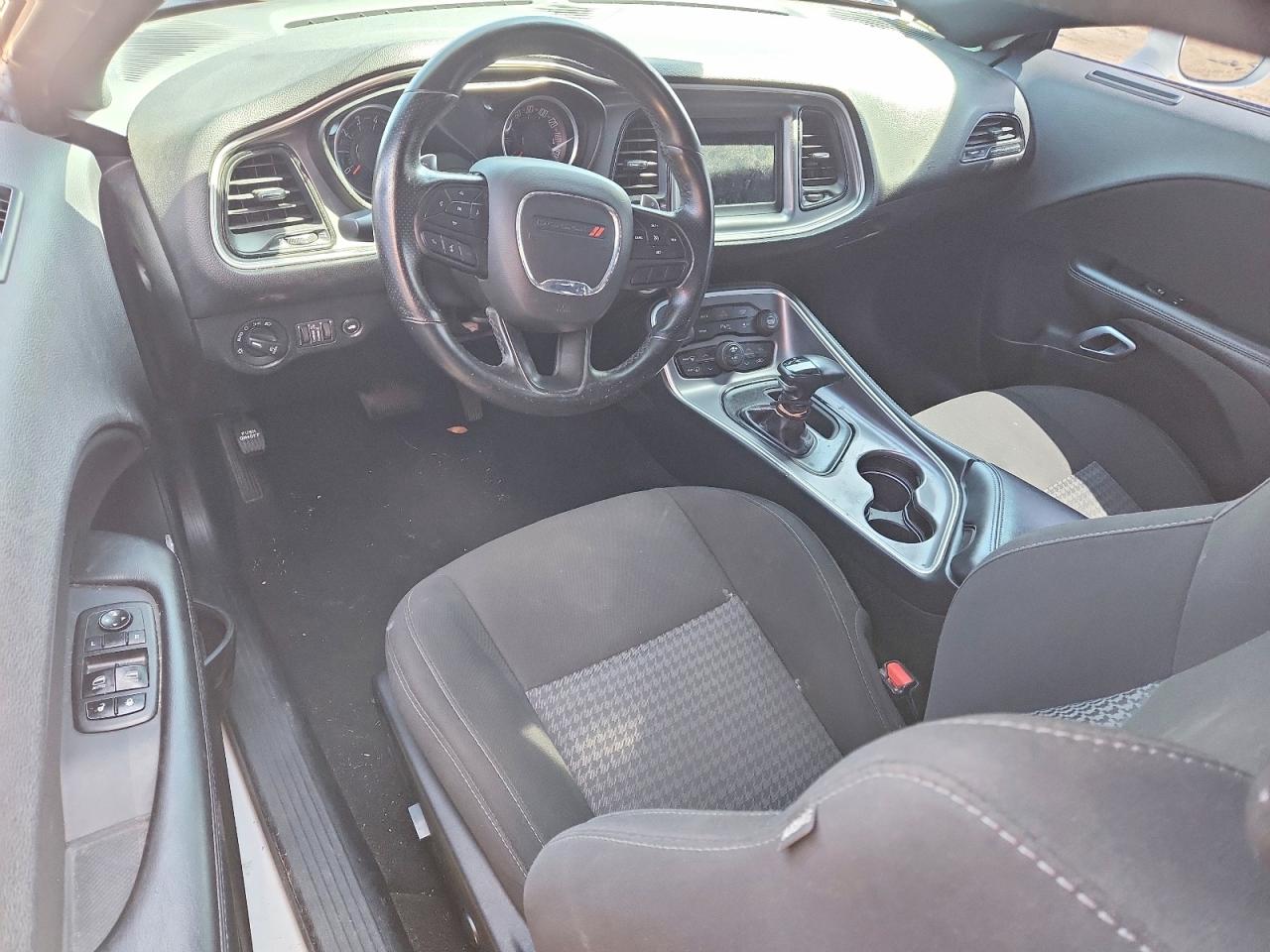2022 DODGE CHALLENGER GT photo 15