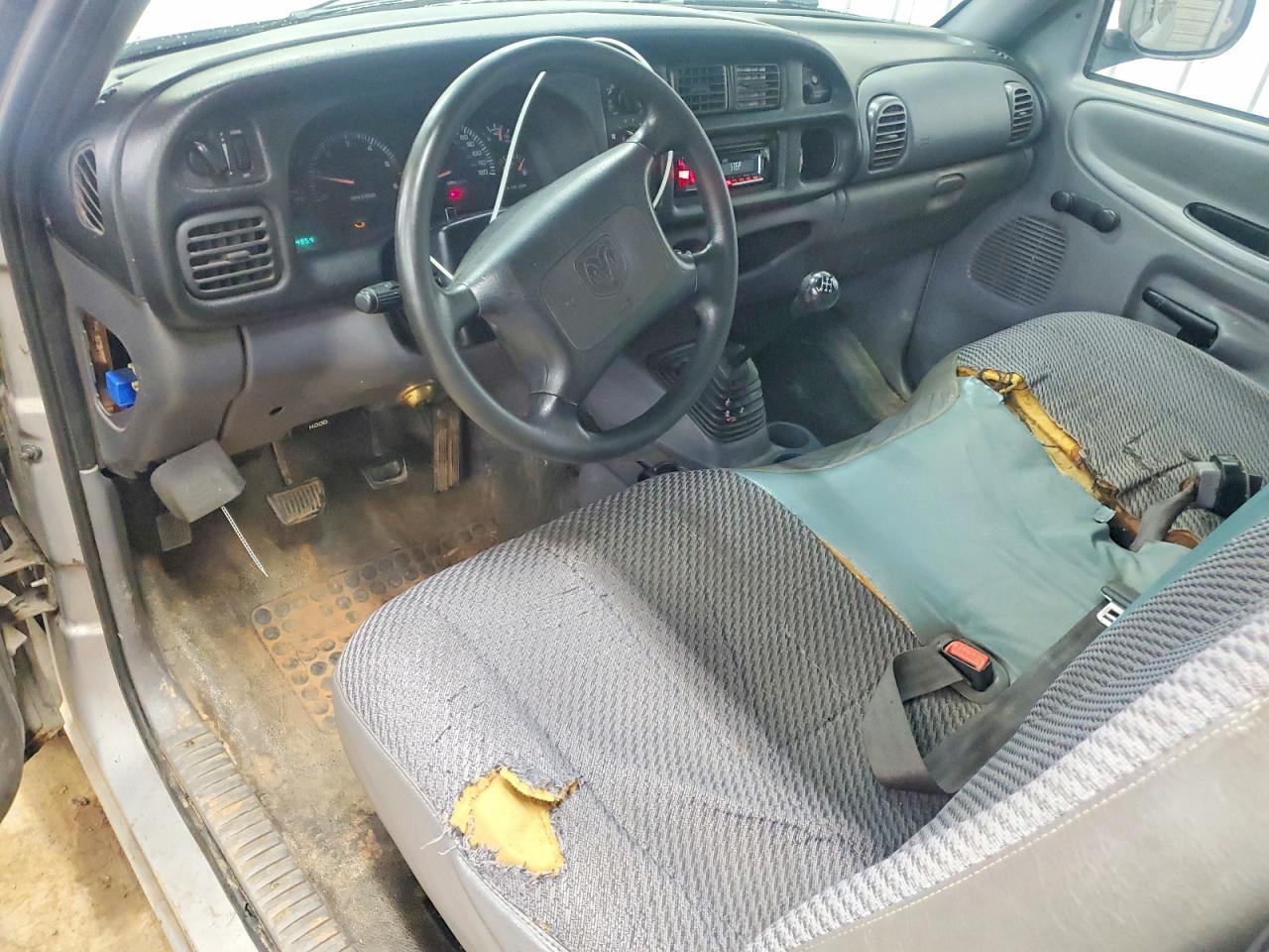 2001 DODGE RAM 1500 photo 15