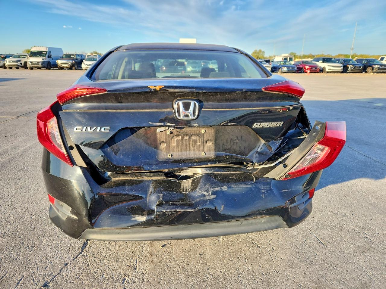 2016 HONDA CIVIC LX photo 6