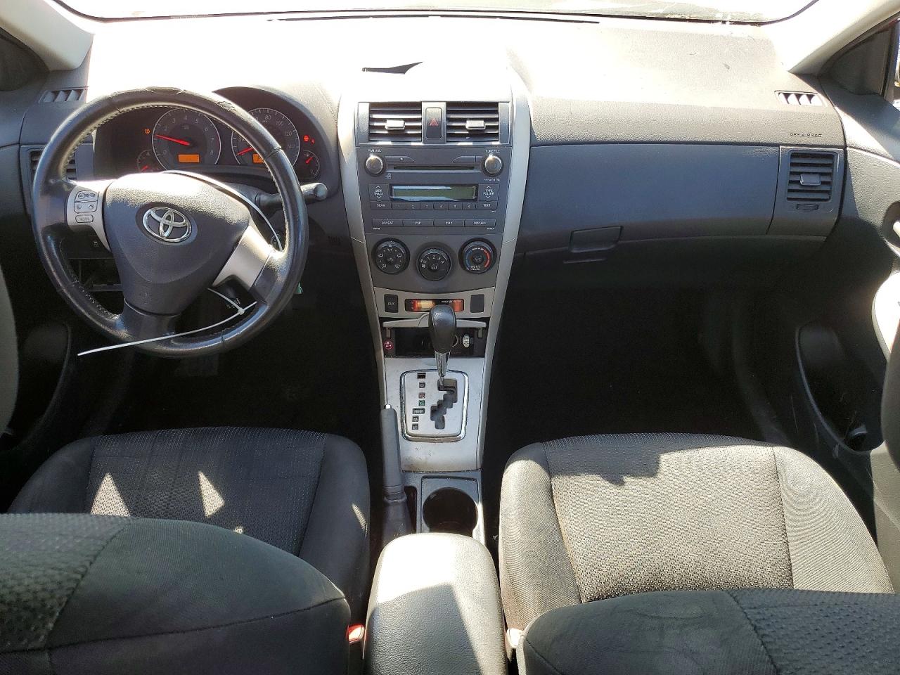 2010 TOYOTA COROLLA S photo 8