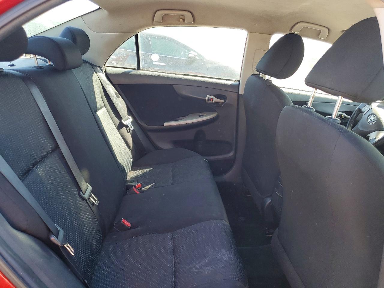 2010 TOYOTA COROLLA S photo 10