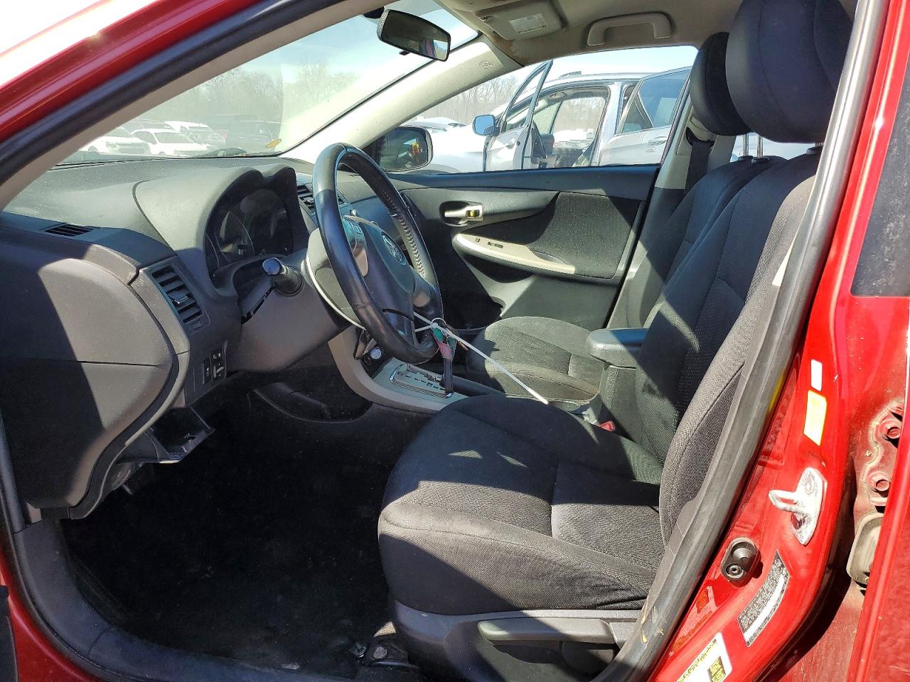 2010 TOYOTA COROLLA S photo 7