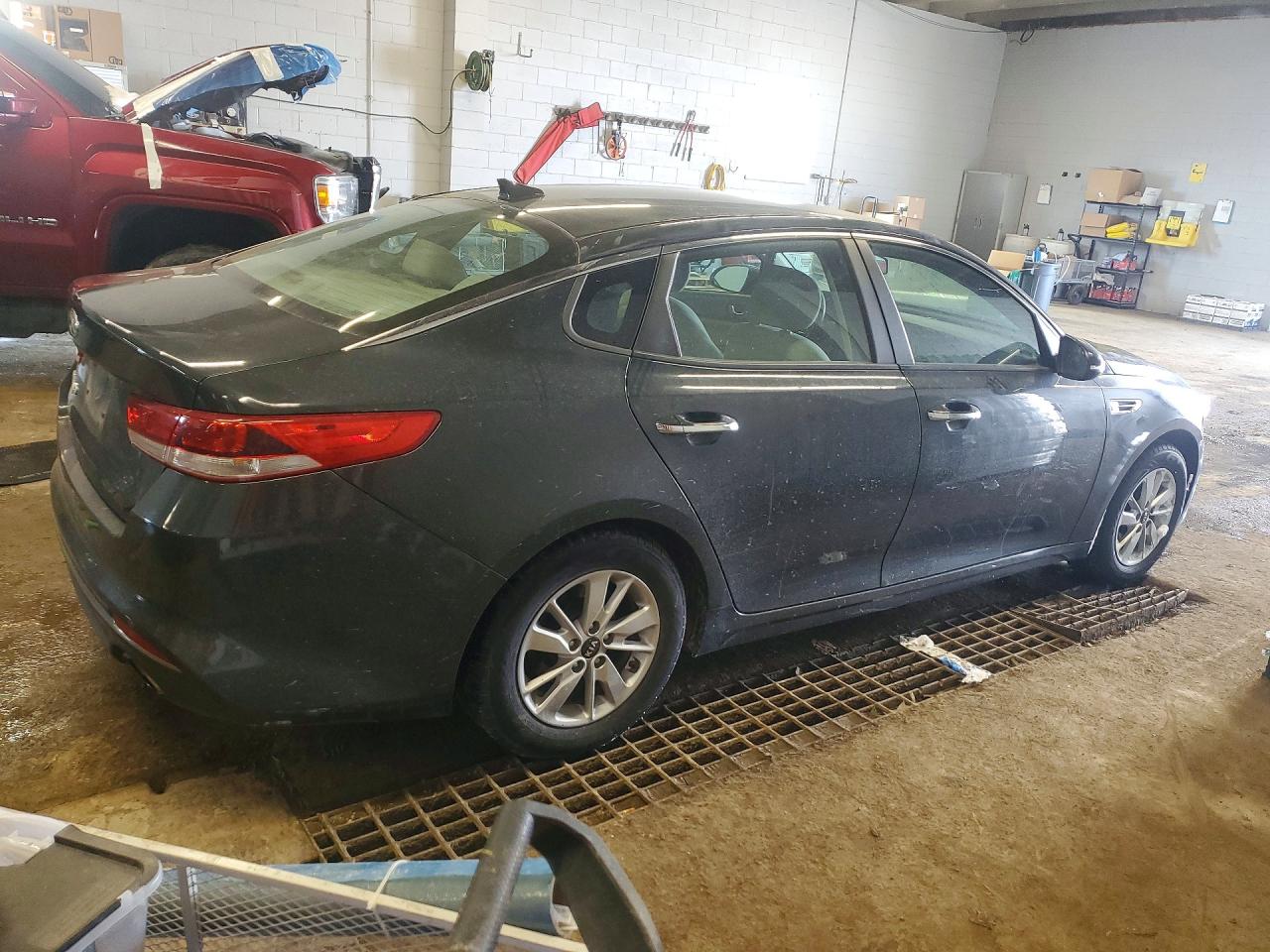 2016 KIA OPTIMA LX photo 3