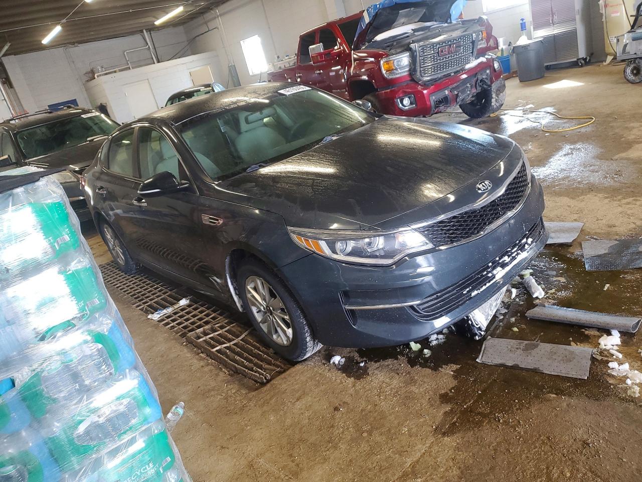 2016 KIA OPTIMA LX photo 4