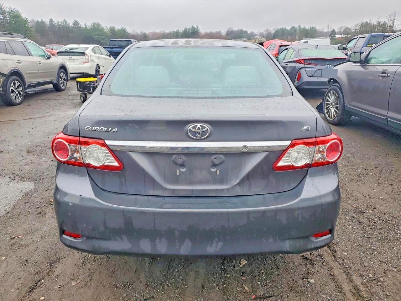 2012 TOYOTA COROLLA LE photo 11
