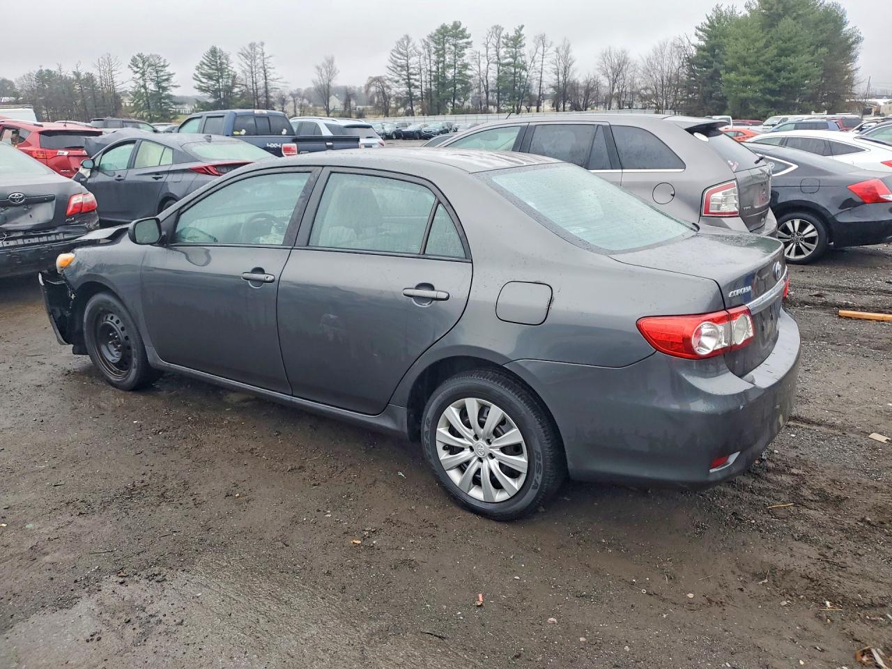2012 TOYOTA COROLLA LE photo 3