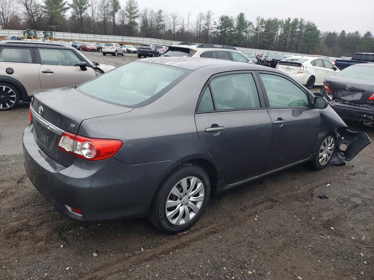 2012 TOYOTA COROLLA LE photo 5