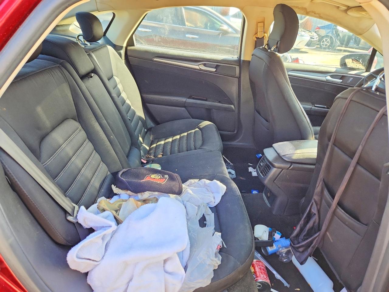 2013 FORD FUSION SE photo 19