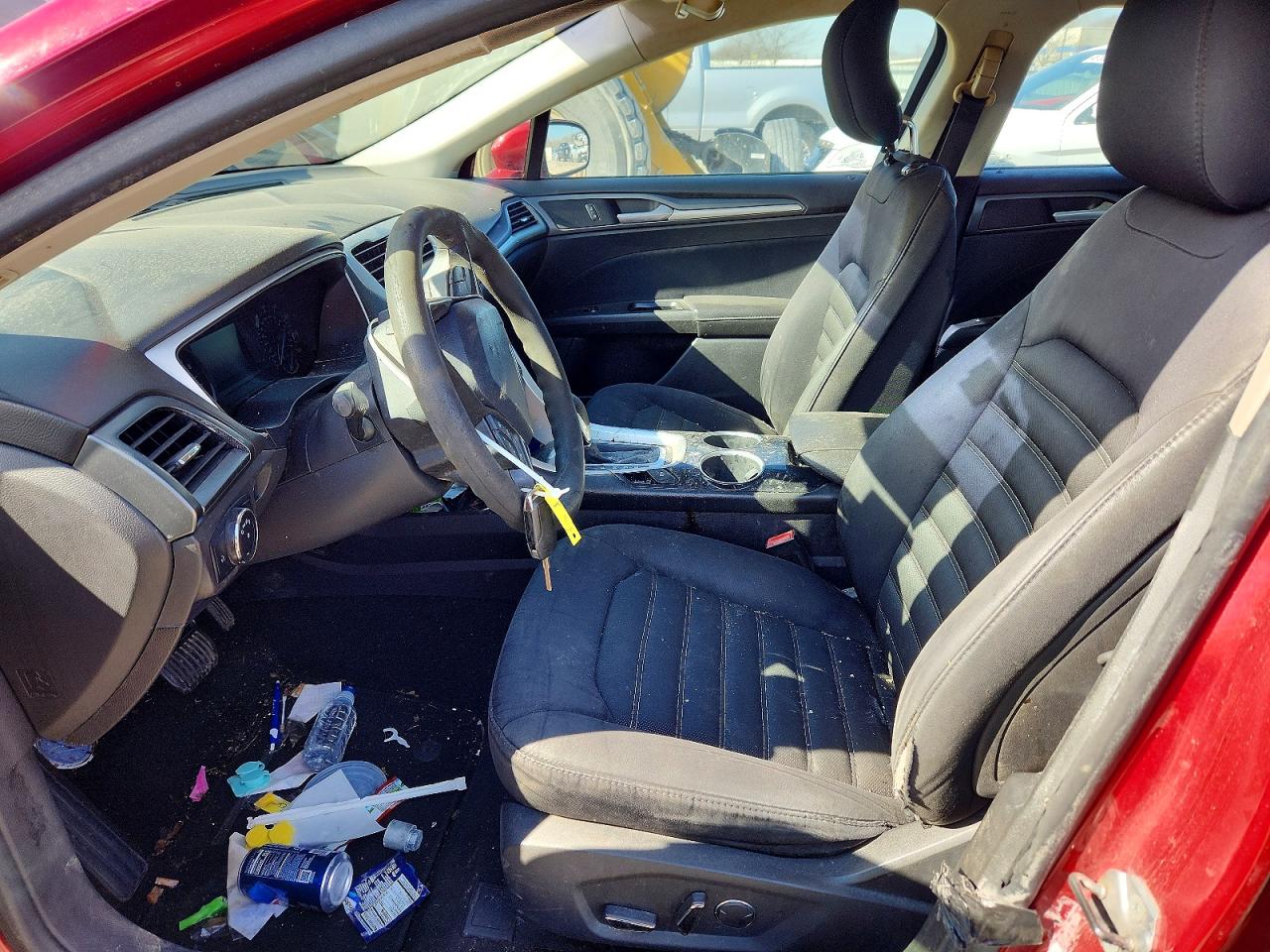 2013 FORD FUSION SE photo 13