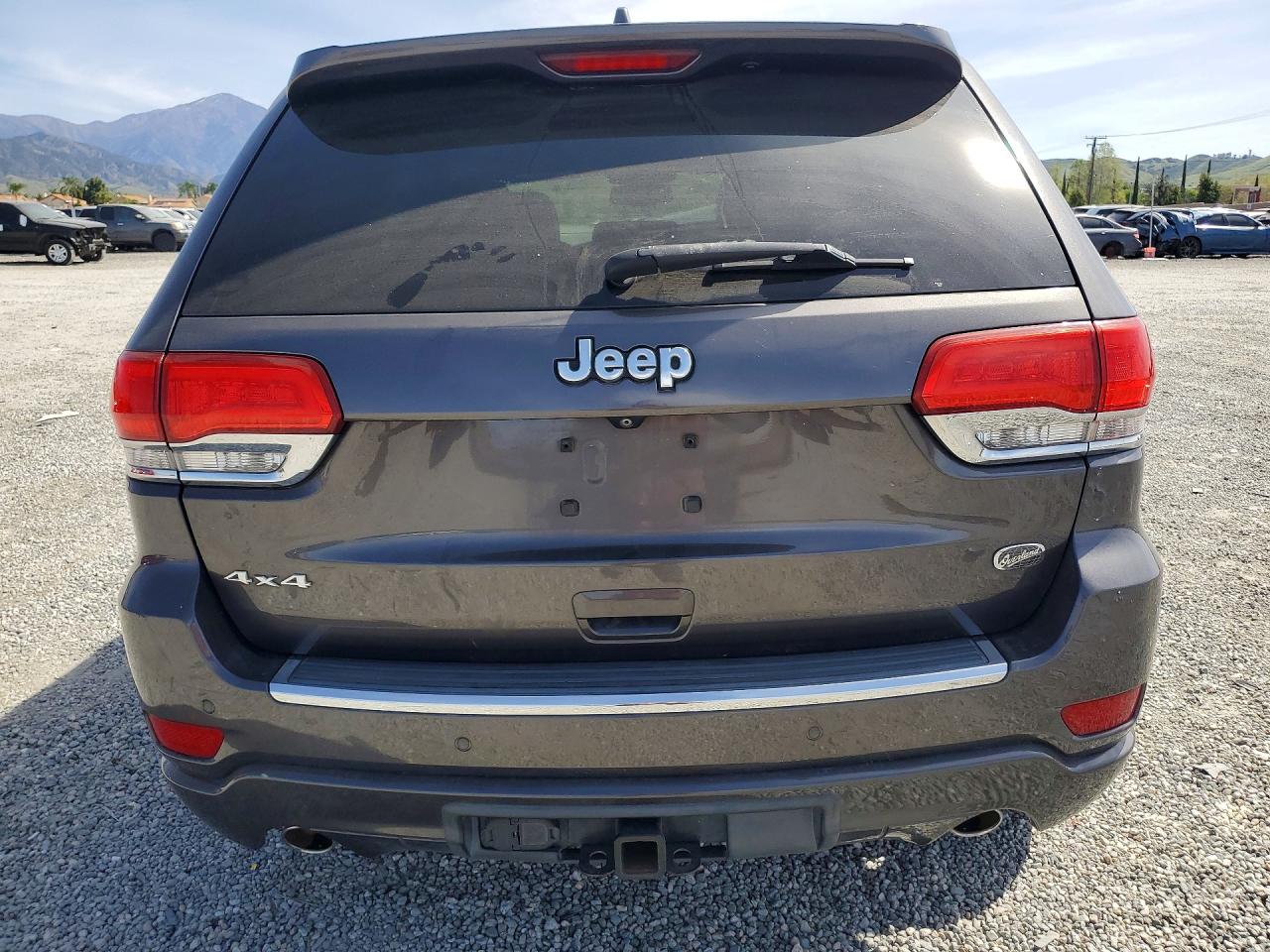 2015 JEEP GRAND CHEROKEE OVERLAND photo 16