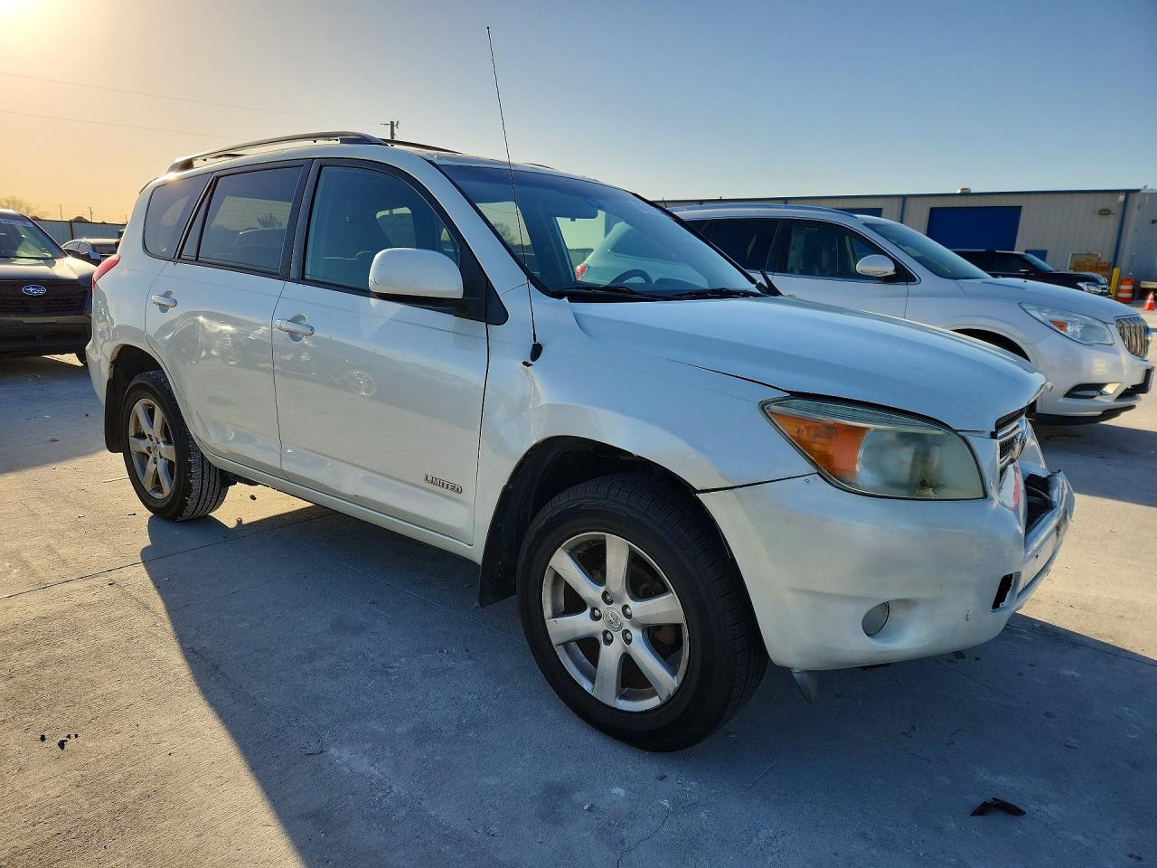 2007 TOYOTA RAV4 LIMITED photo 4