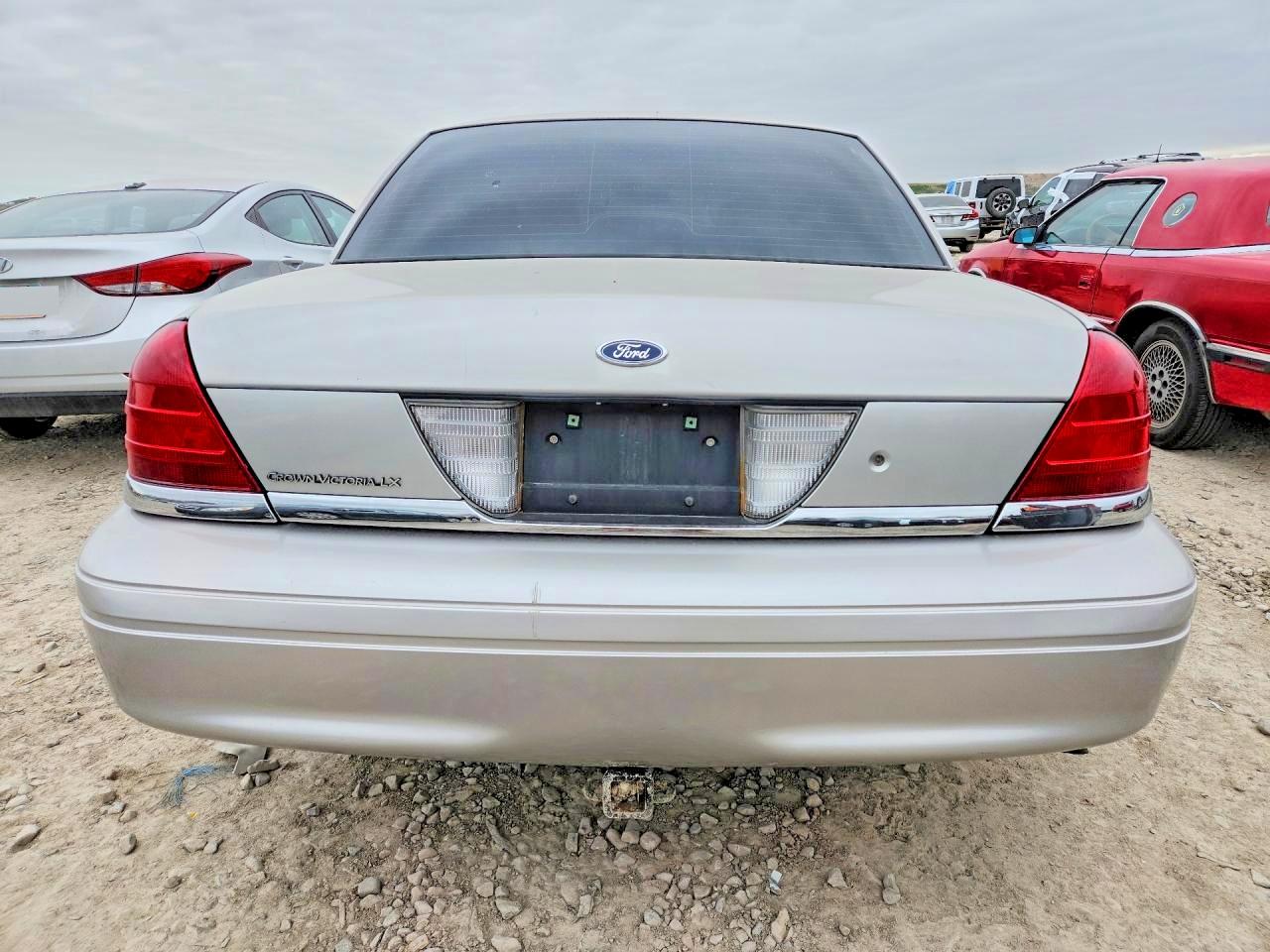 2008 FORD CROWN VICTORIA LX photo 11