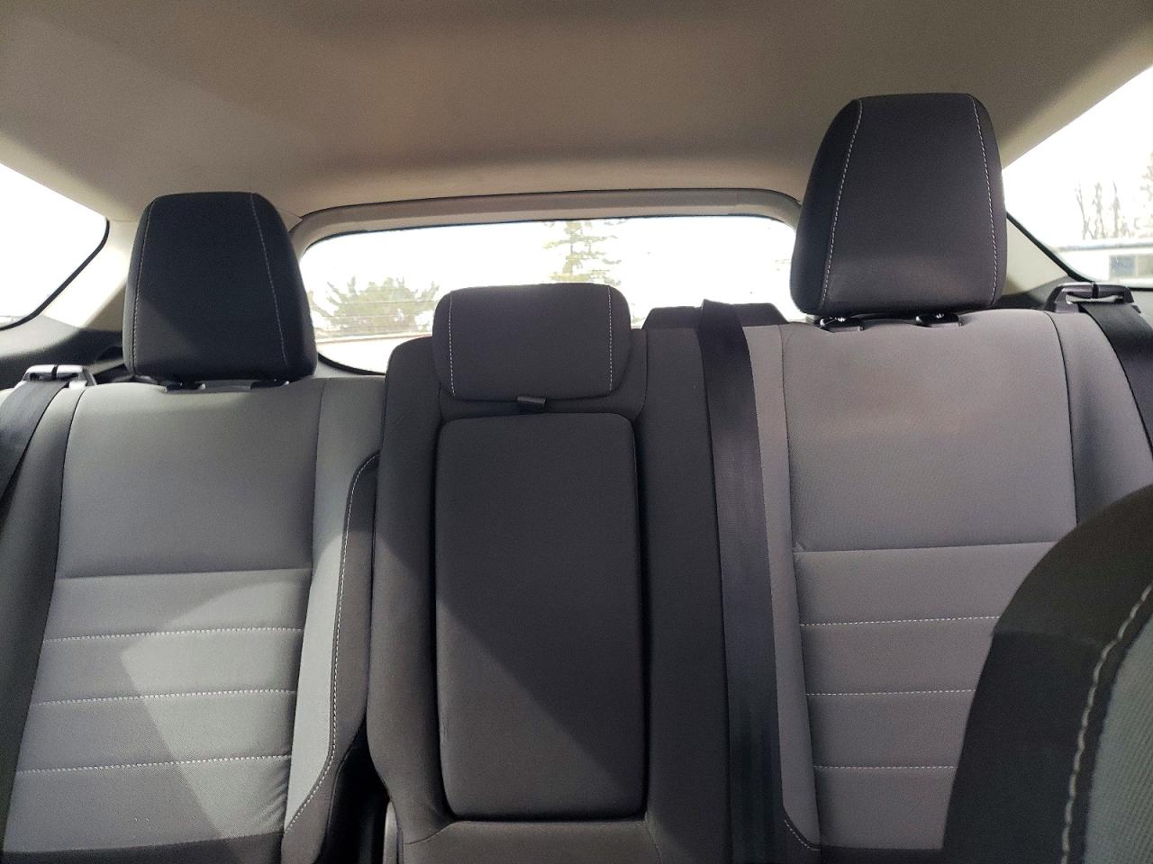 2016 FORD ESCAPE SE photo 28