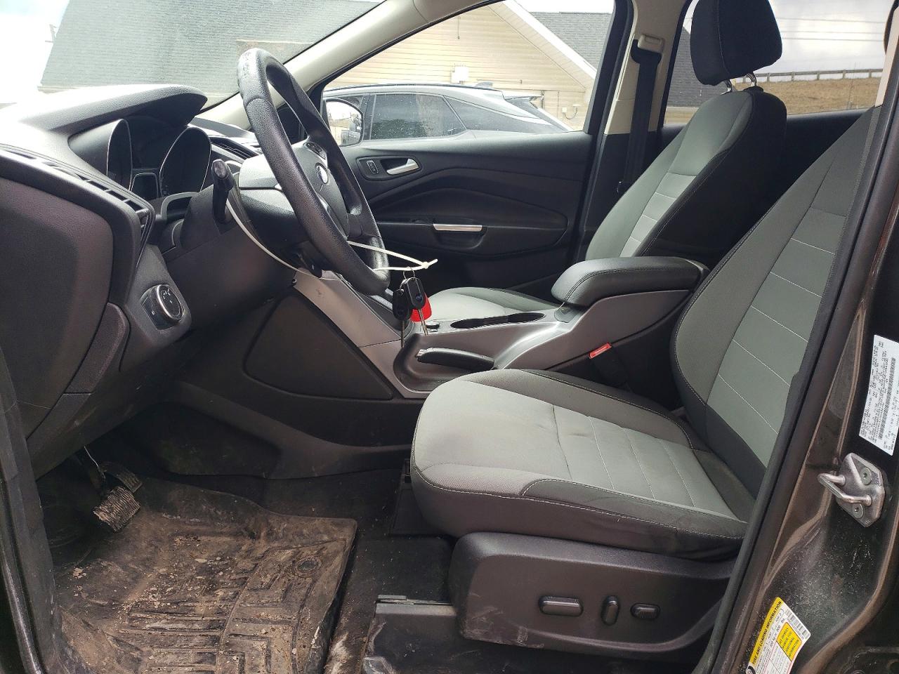 2016 FORD ESCAPE SE photo 19
