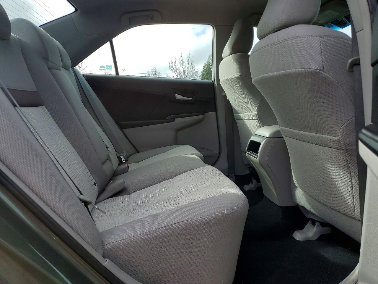 2012 TOYOTA CAMRY LE photo 28