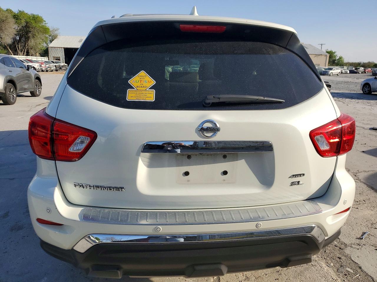 2020 NISSAN PATHFINDER SL photo 11
