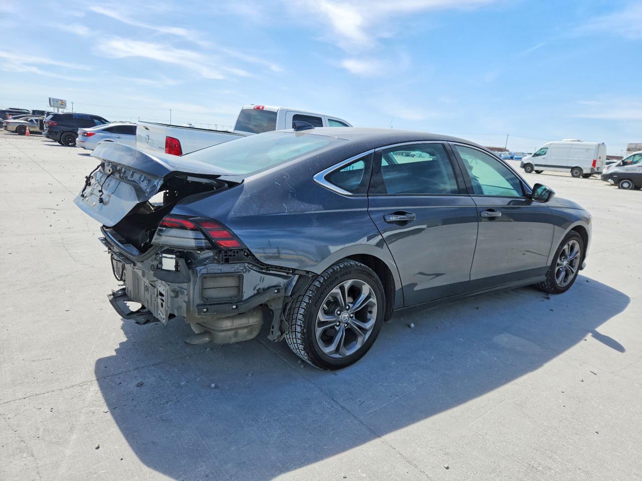 2024 HONDA ACCORD EX photo 3