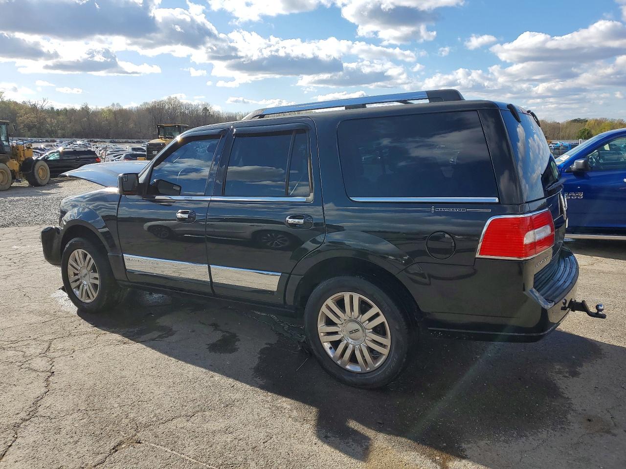 2013 LINCOLN NAVIGATOR photo 3