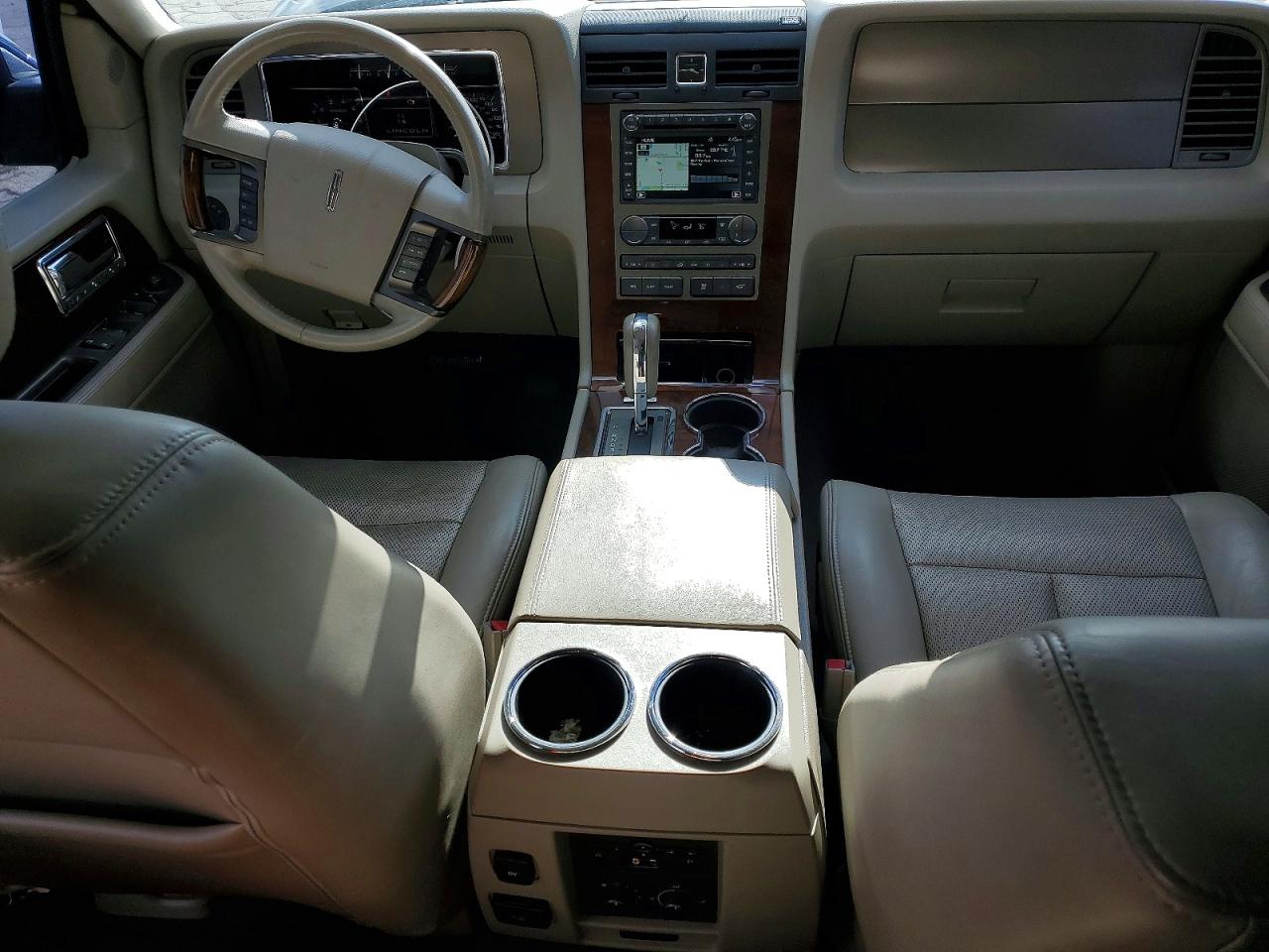 2013 LINCOLN NAVIGATOR photo 15