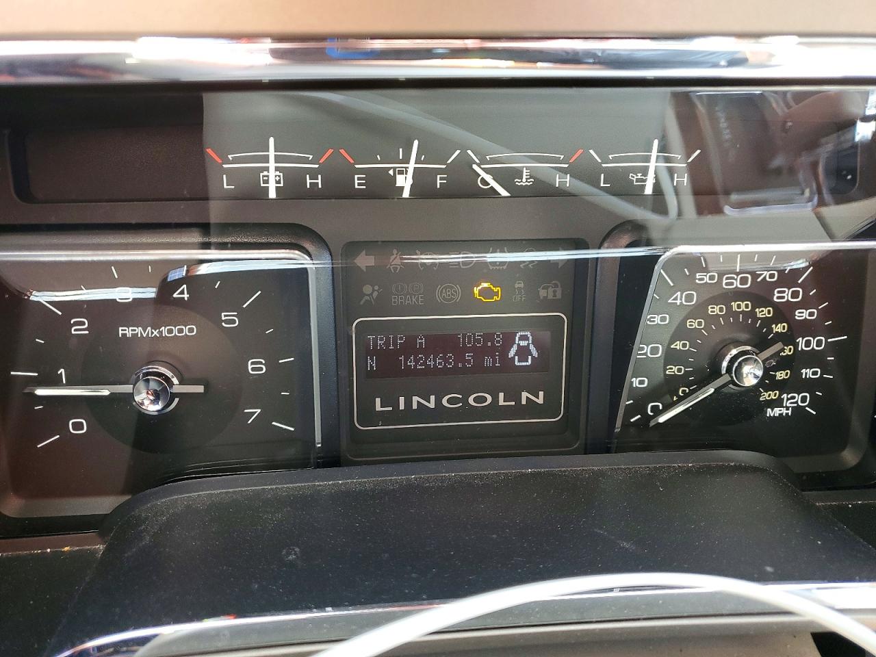 2013 LINCOLN NAVIGATOR photo 17