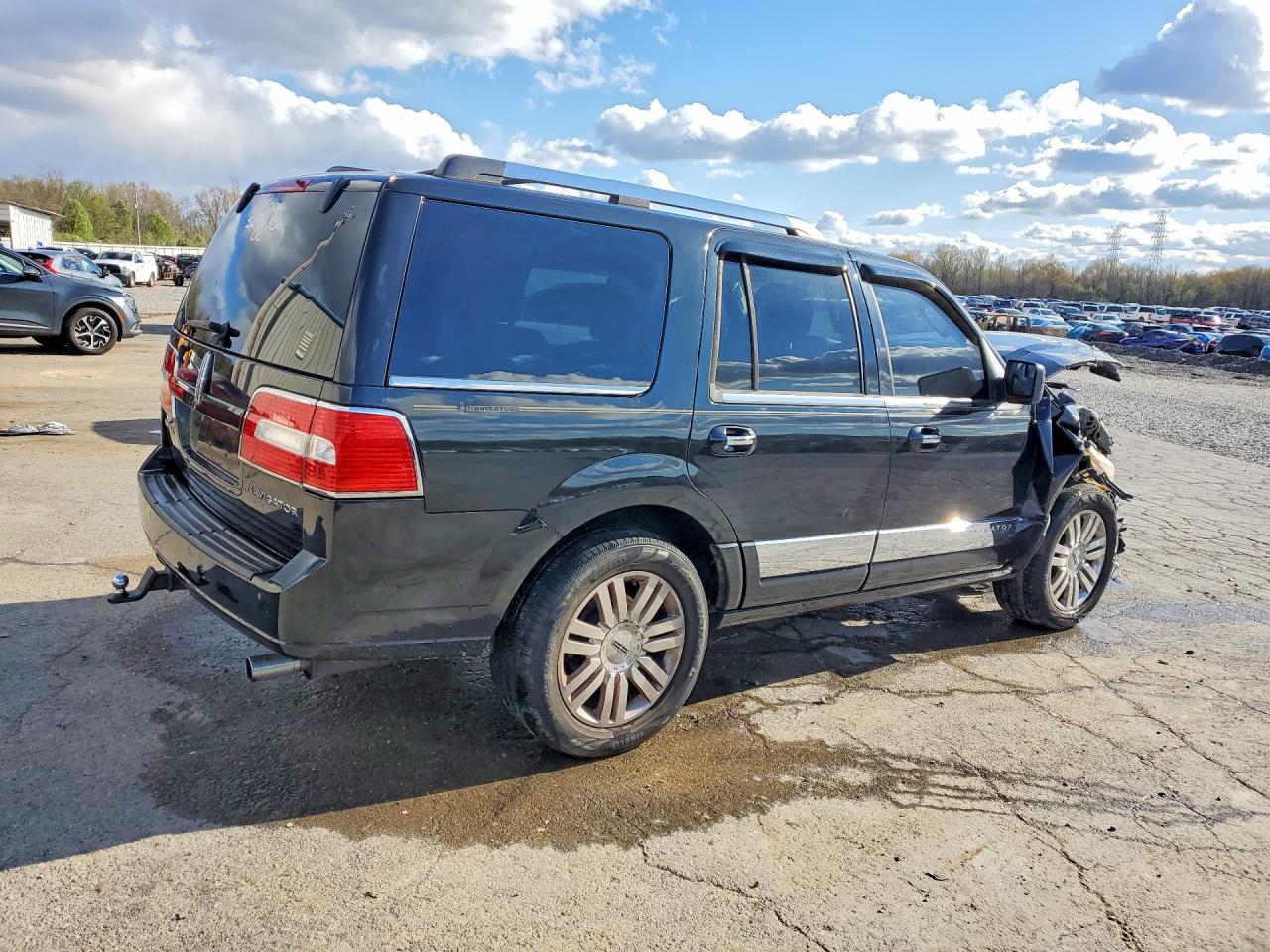2013 LINCOLN NAVIGATOR photo 5