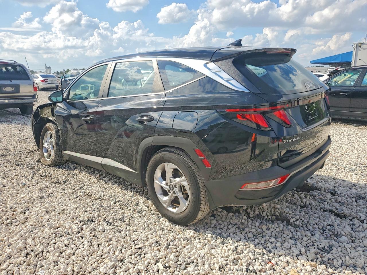 2024 HYUNDAI TUCSON SE photo 2