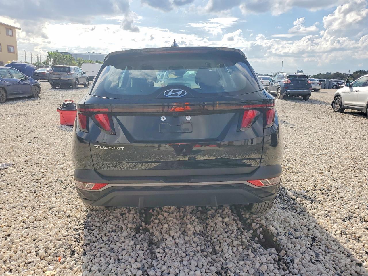 2024 HYUNDAI TUCSON SE photo 6