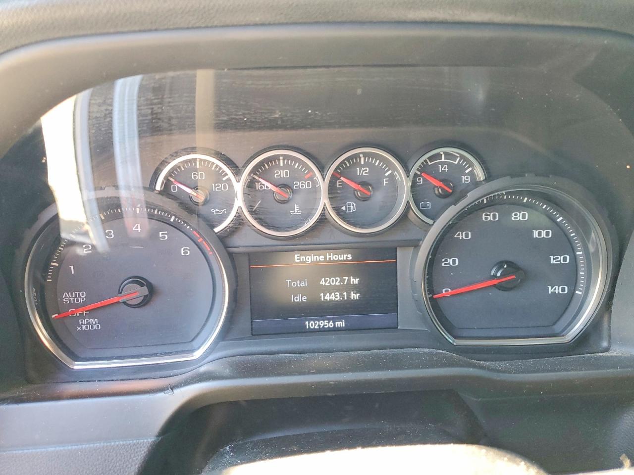 2020 CHEVROLET SILVERADO K1500 LT photo 9