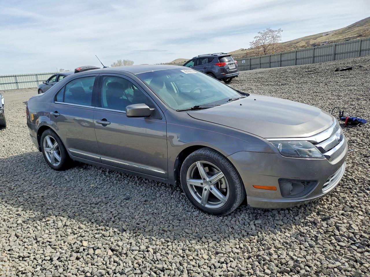 2010 FORD FUSION SE photo 4