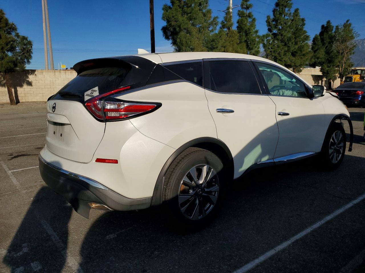 2017 NISSAN MURANO S photo 5