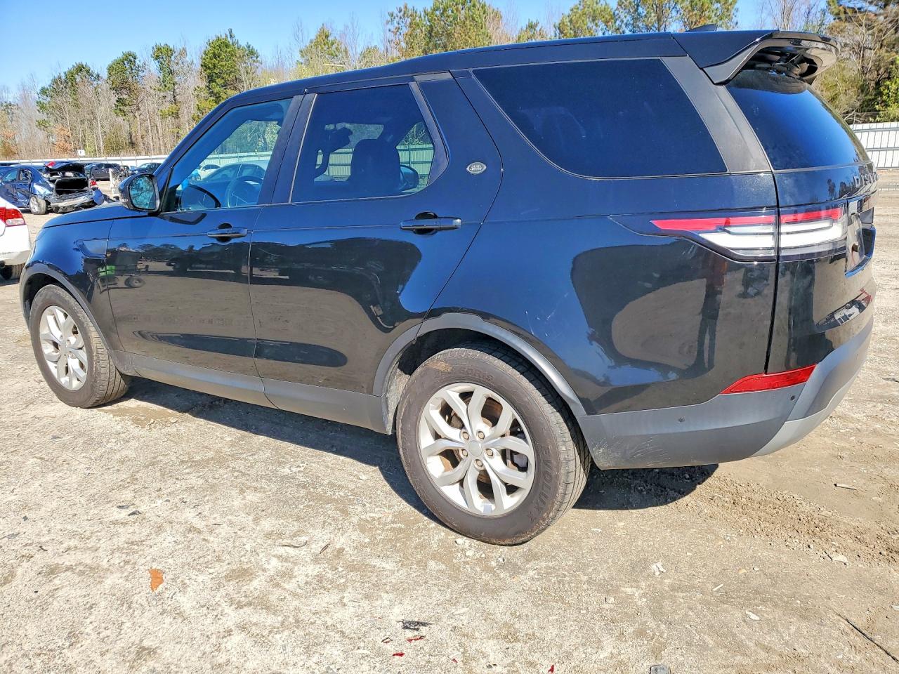2019 LAND ROVER DISCOVERY SE photo 3