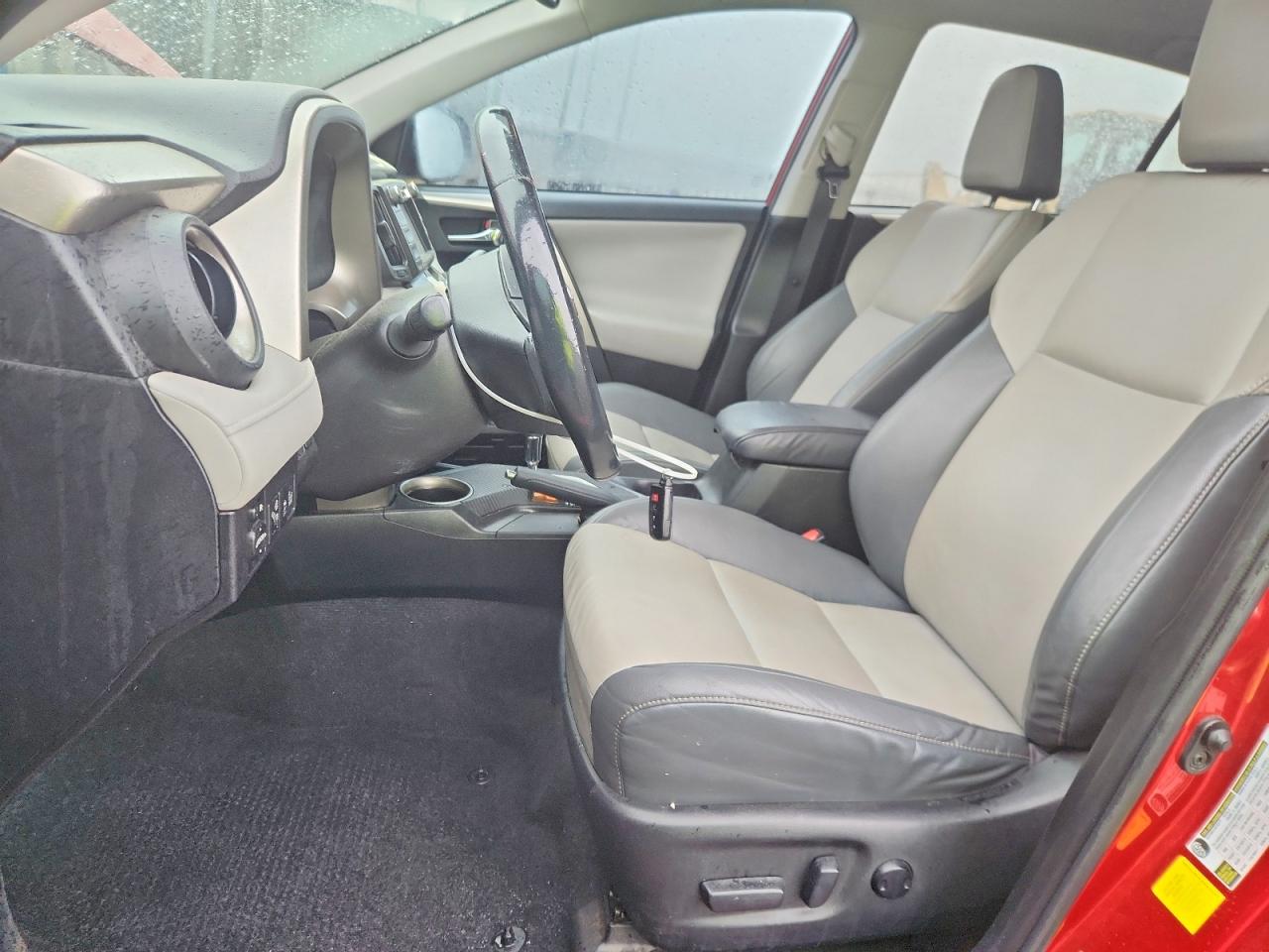 2015 TOYOTA RAV4 LIMITED photo 13