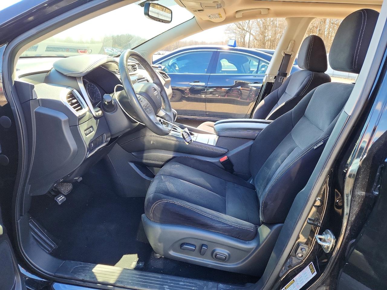 2017 NISSAN MURANO SV photo 7