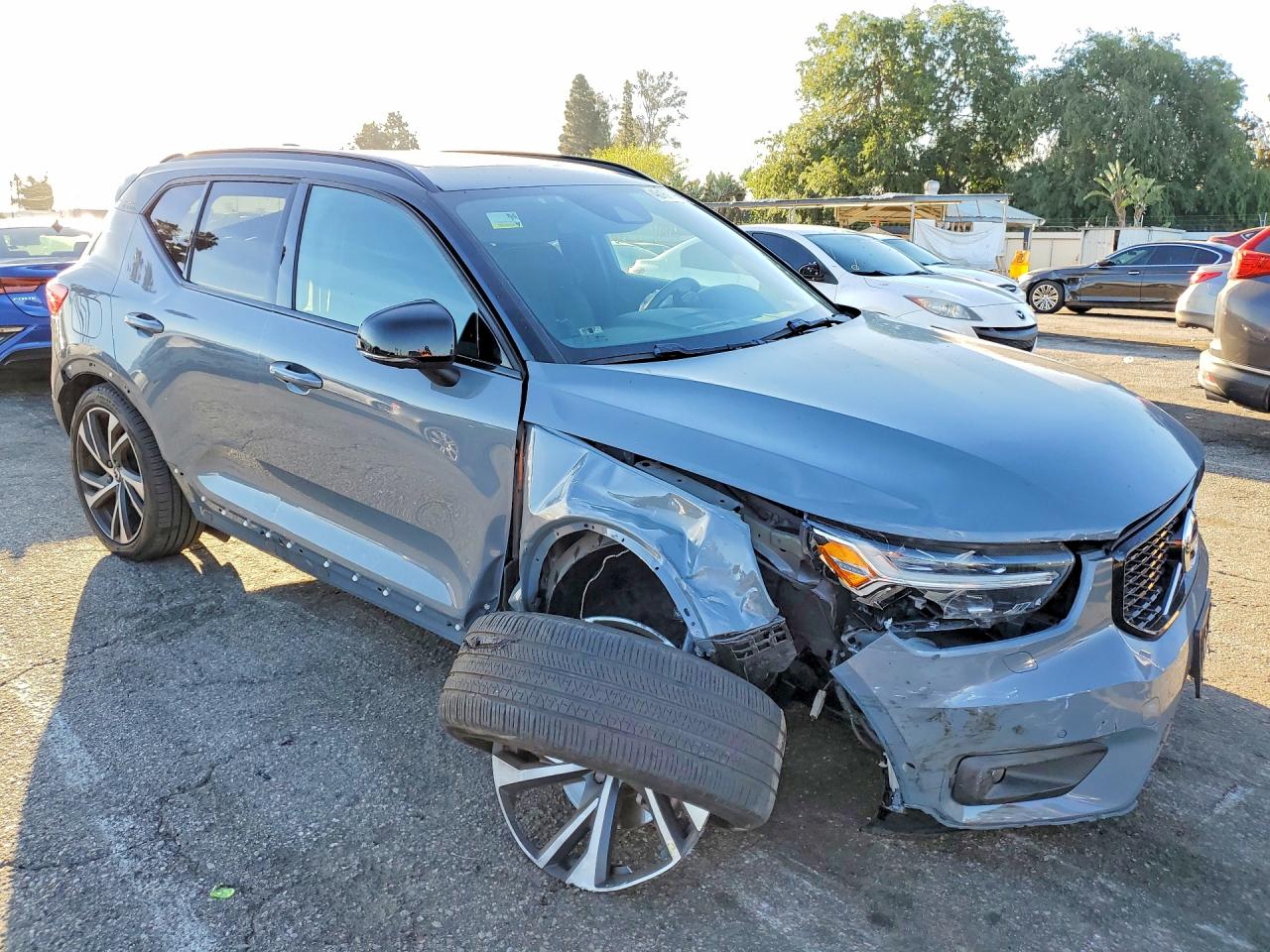 2020 VOLVO XC40 T5 R-DESIGN photo 10