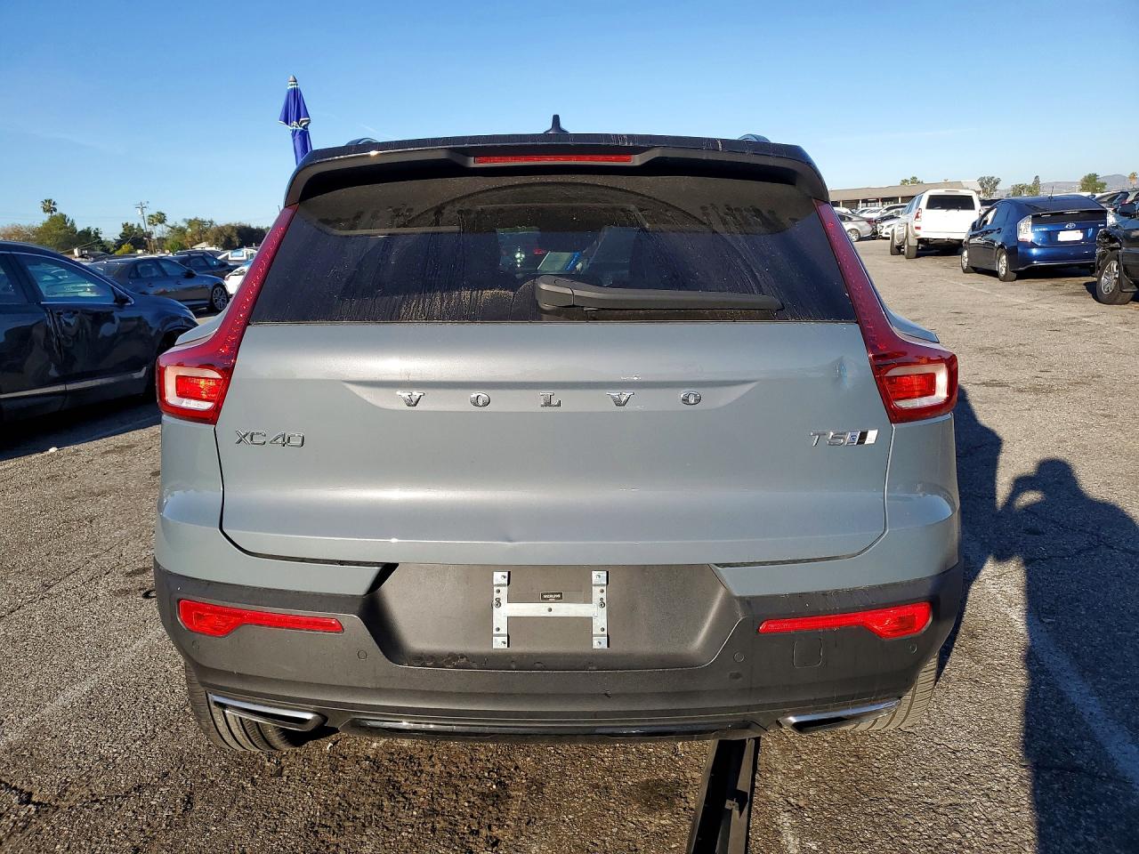 2020 VOLVO XC40 T5 R-DESIGN photo 16
