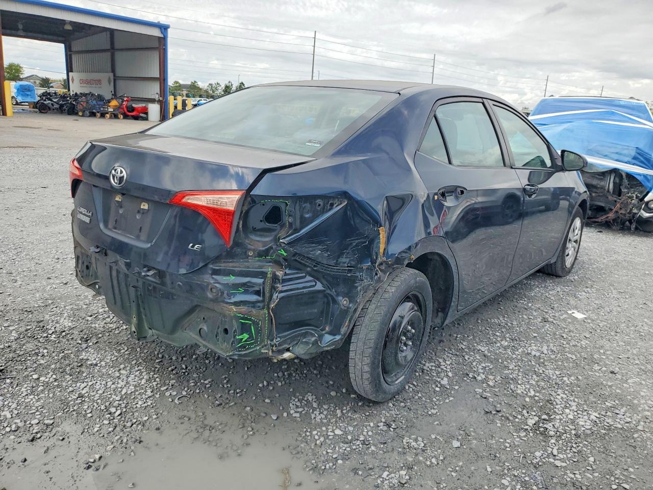 2018 TOYOTA COROLLA LE photo 7