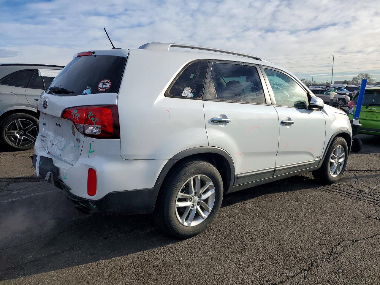 2015 KIA SORENTO LX photo 5