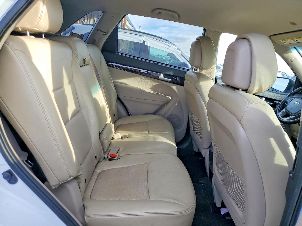 2015 KIA SORENTO LX photo 21
