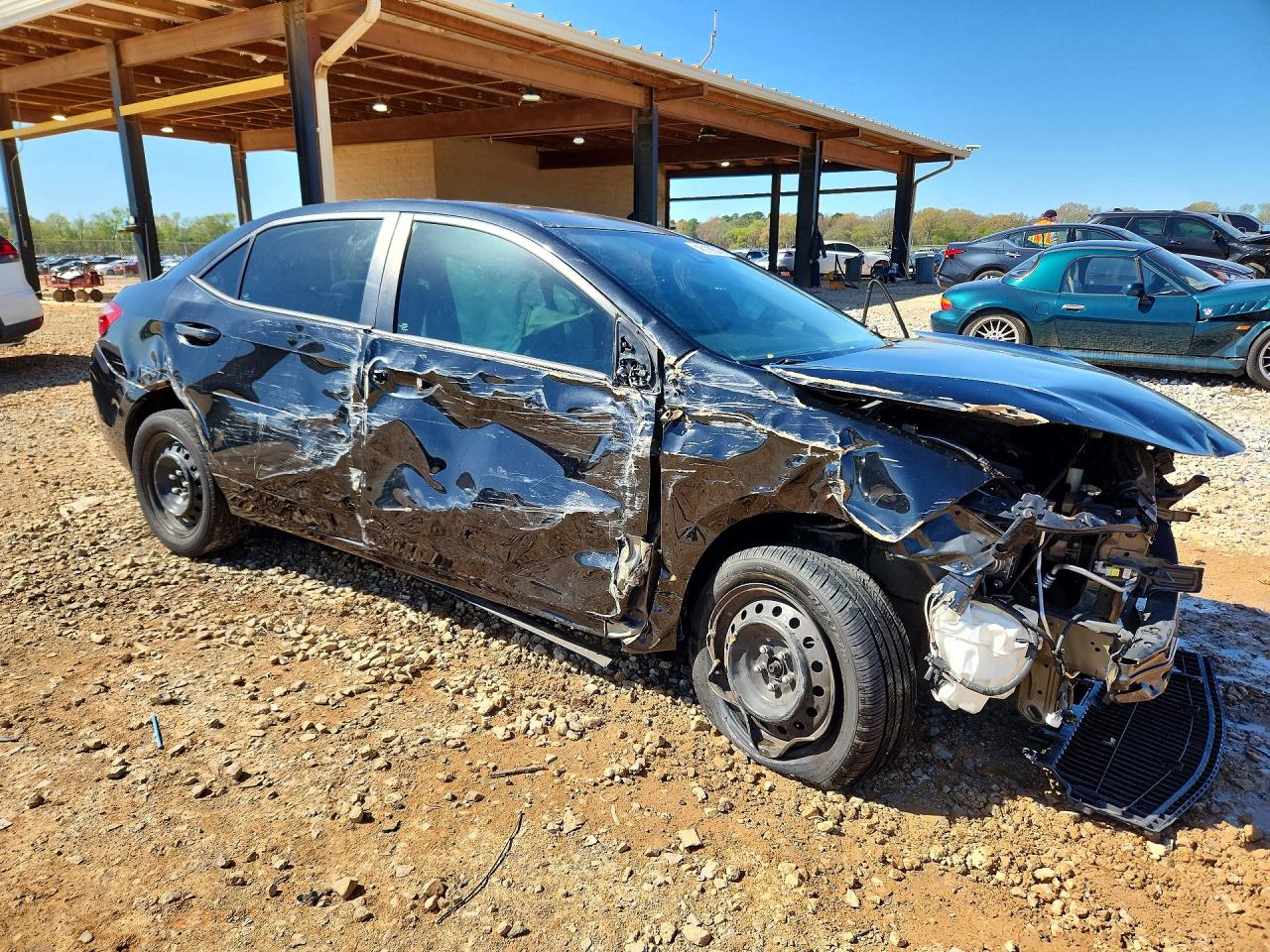 2017 TOYOTA COROLLA LE photo 7