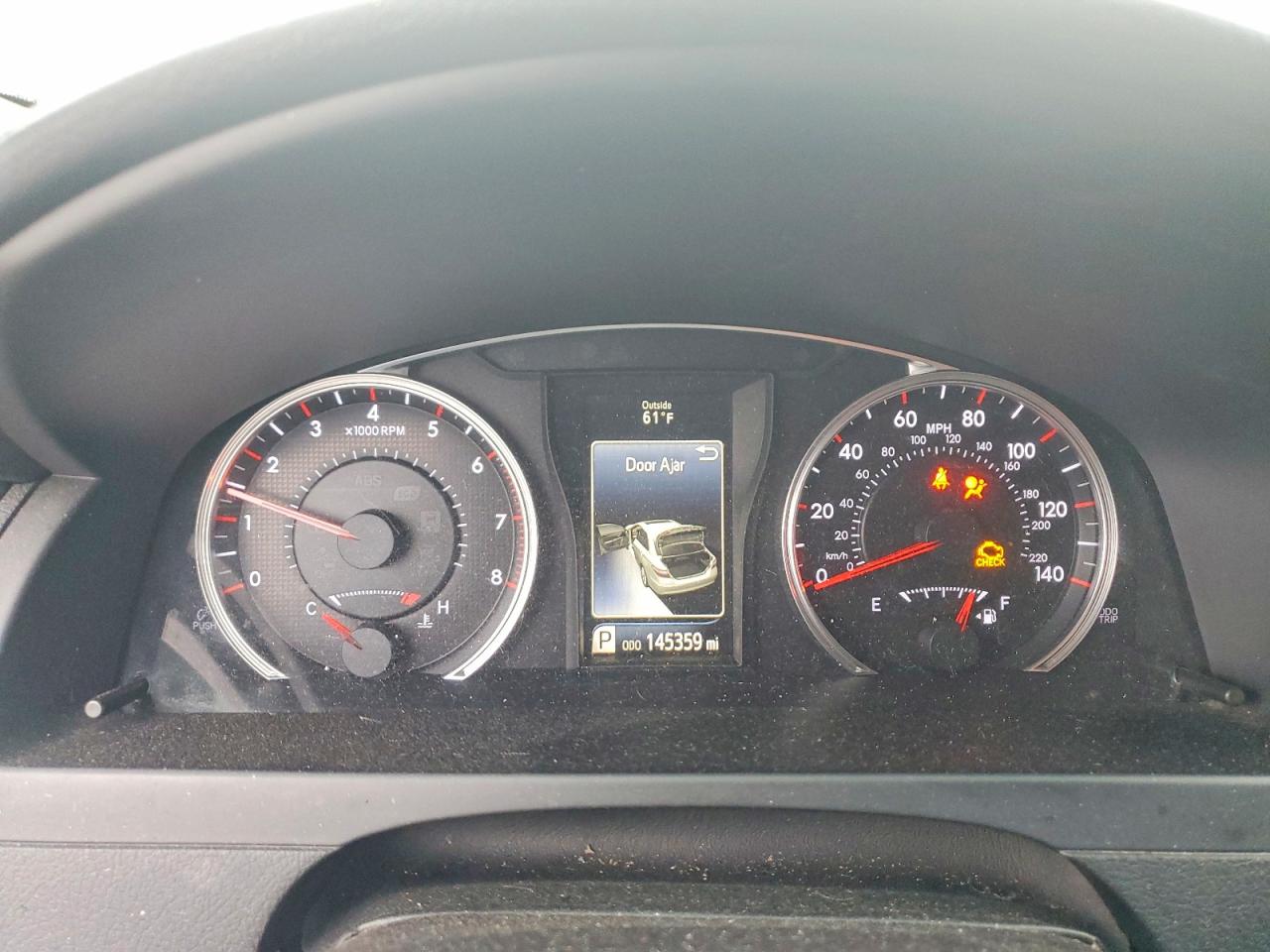 2015 TOYOTA CAMRY SE photo 25