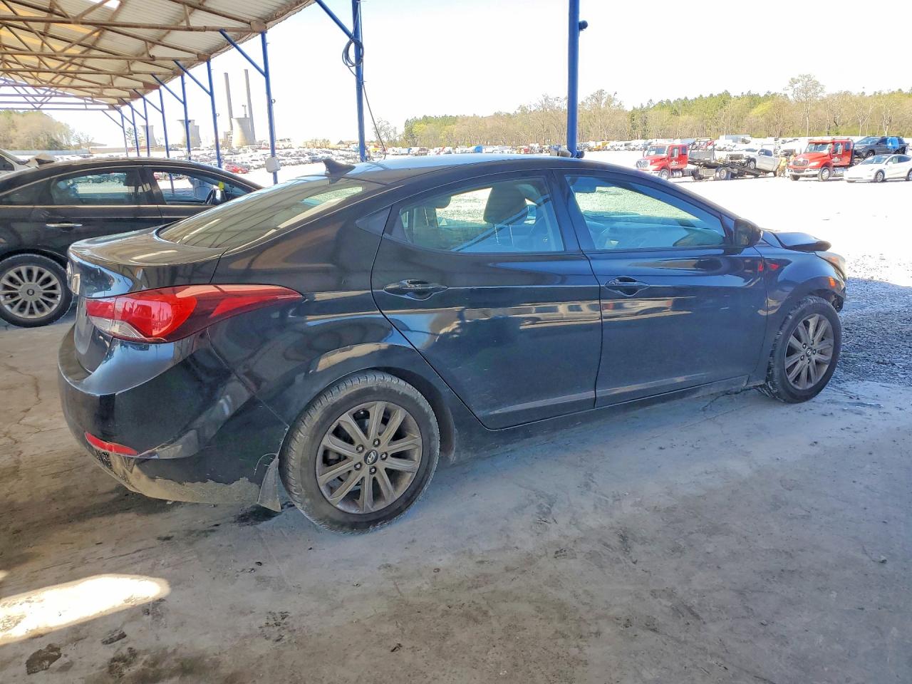 2015 HYUNDAI ELANTRA SE photo 3