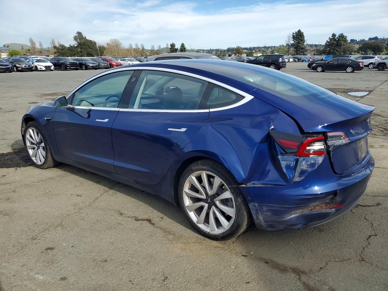 2018 TESLA MODEL 3 photo 3