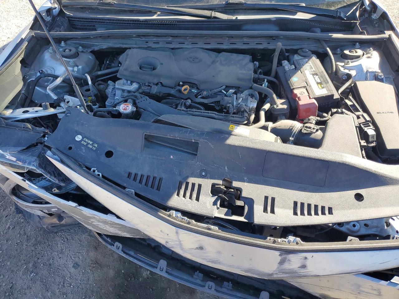 2021 TOYOTA CAMRY LE photo 11