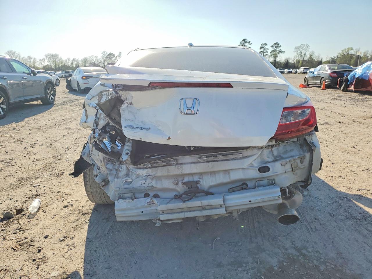 2013 HONDA ACCORD photo 6